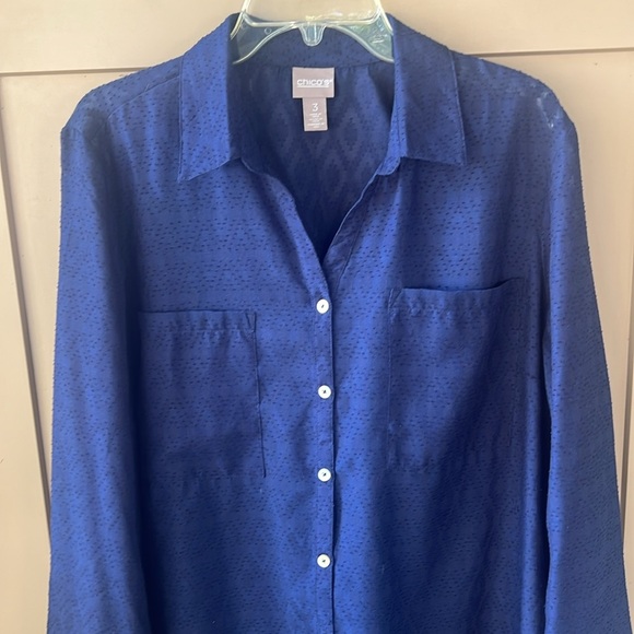 Chico’s XL Navy Textured Ikat Pattern Long Sleeve Blouse - Picture 2 of 9